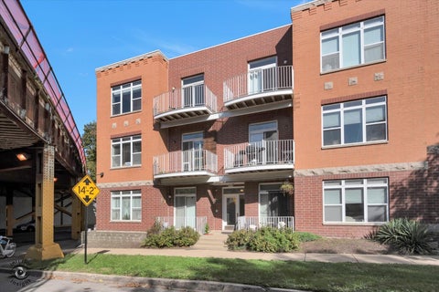 Photo of 946 W FRY Street #3W, Chicago, IL 60622 (MLS # 12786480)