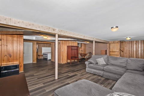 Tiny photo for 6815 N Tripp Avenue, Lincolnwood, IL 60712 (MLS # 12719868)