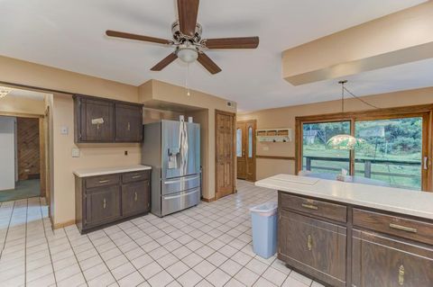 Tiny photo for 6N331 Keeney Road, Keeneyville, IL 60172 (MLS # 12490857)