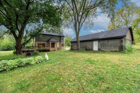 Tiny photo for 6N331 Keeney Road, Keeneyville, IL 60172 (MLS # 12490857)