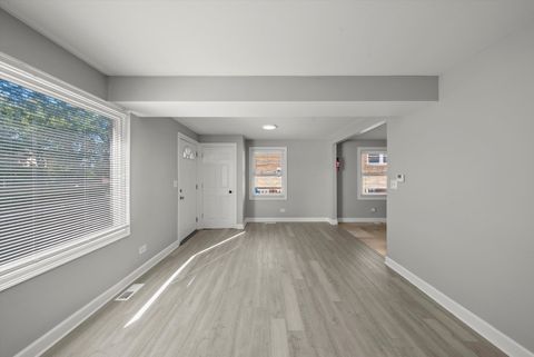 Tiny photo for 6040 W 79TH Street, Burbank, IL 60459 (MLS # 12517710)