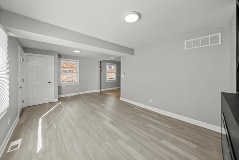 Tiny photo for 6040 W 79TH Street, Burbank, IL 60459 (MLS # 12517710)