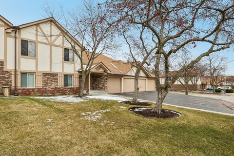 Photo of 1200 Knottingham Court #2B, Schaumburg, IL 60193 (MLS # 12596609)
