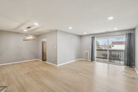 Tiny photo for 1200 Knottingham Court #2B, Schaumburg, IL 60193 (MLS # 12596609)