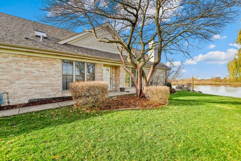 Tiny photo for 74 Aegina Court, Tinley Park, IL 60477 (MLS # 12514584)