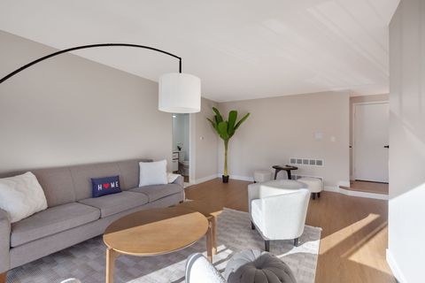 Tiny photo for 6818 Joliet Road #9, Indian Head Park, IL 60525 (MLS # 12536666)