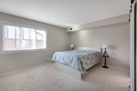 Tiny photo for 6818 Joliet Road #9, Indian Head Park, IL 60525 (MLS # 12536666)