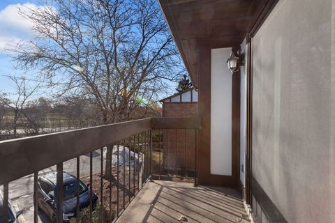 Tiny photo for 6818 Joliet Road #9, Indian Head Park, IL 60525 (MLS # 12536666)