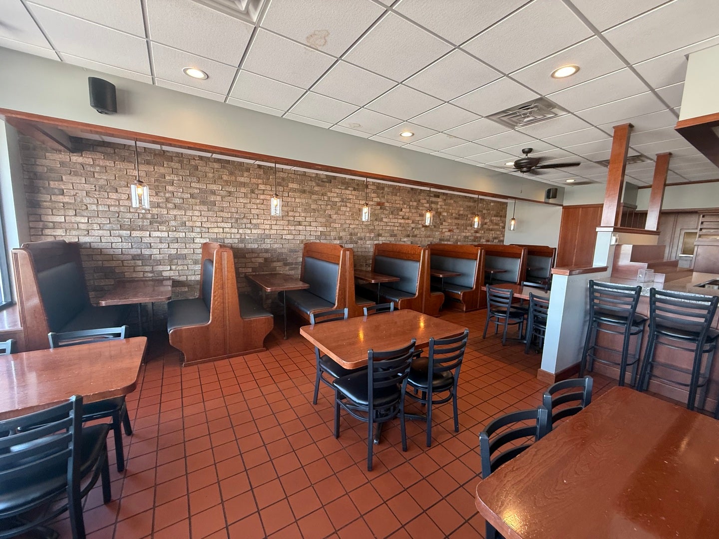 102 E Kimberly Road D-E