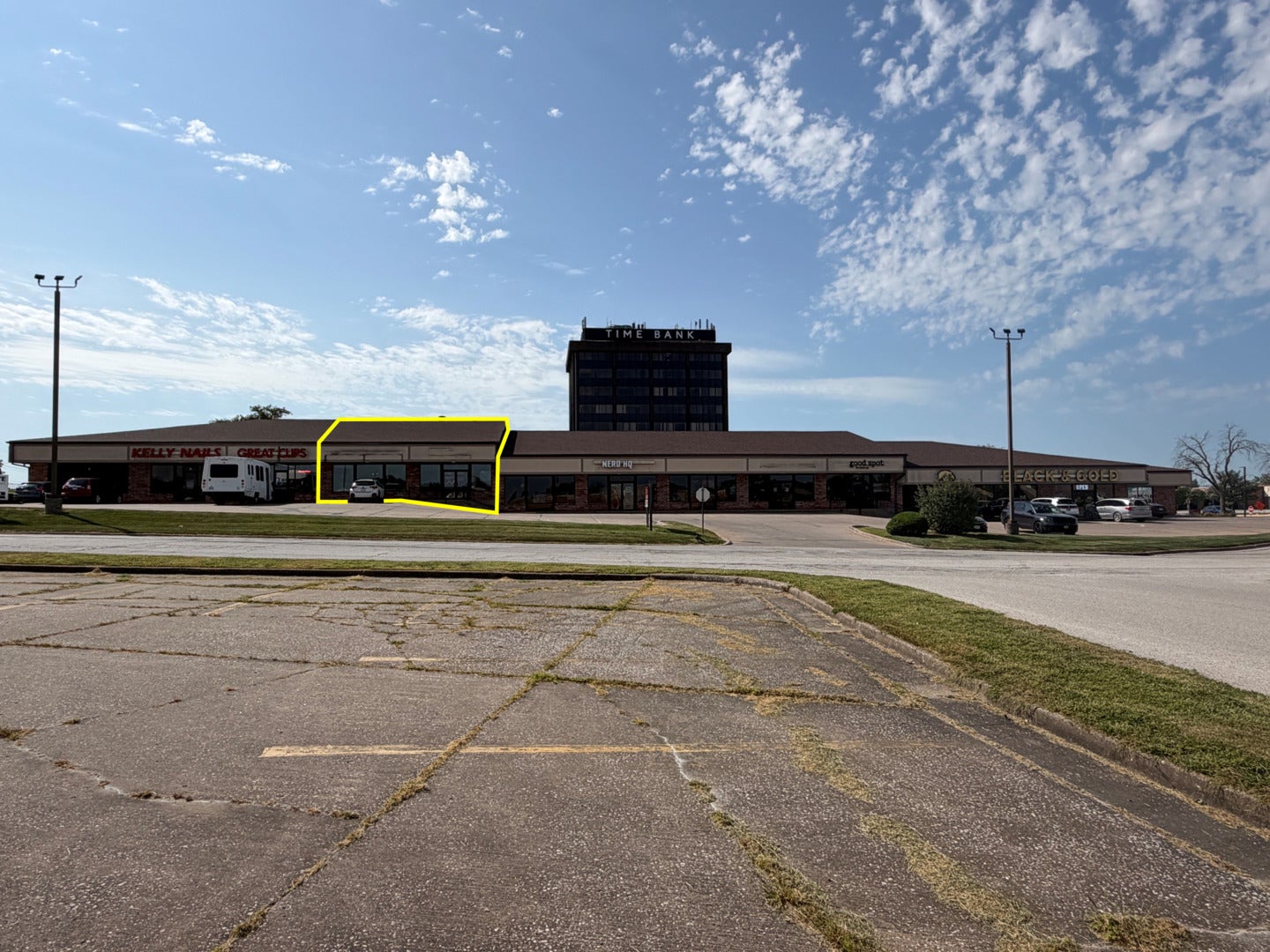 102 E Kimberly Road D-E