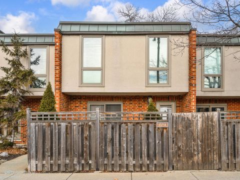 Photo of 604 W Armitage Avenue, Chicago, IL 60614 (MLS # 12606352)