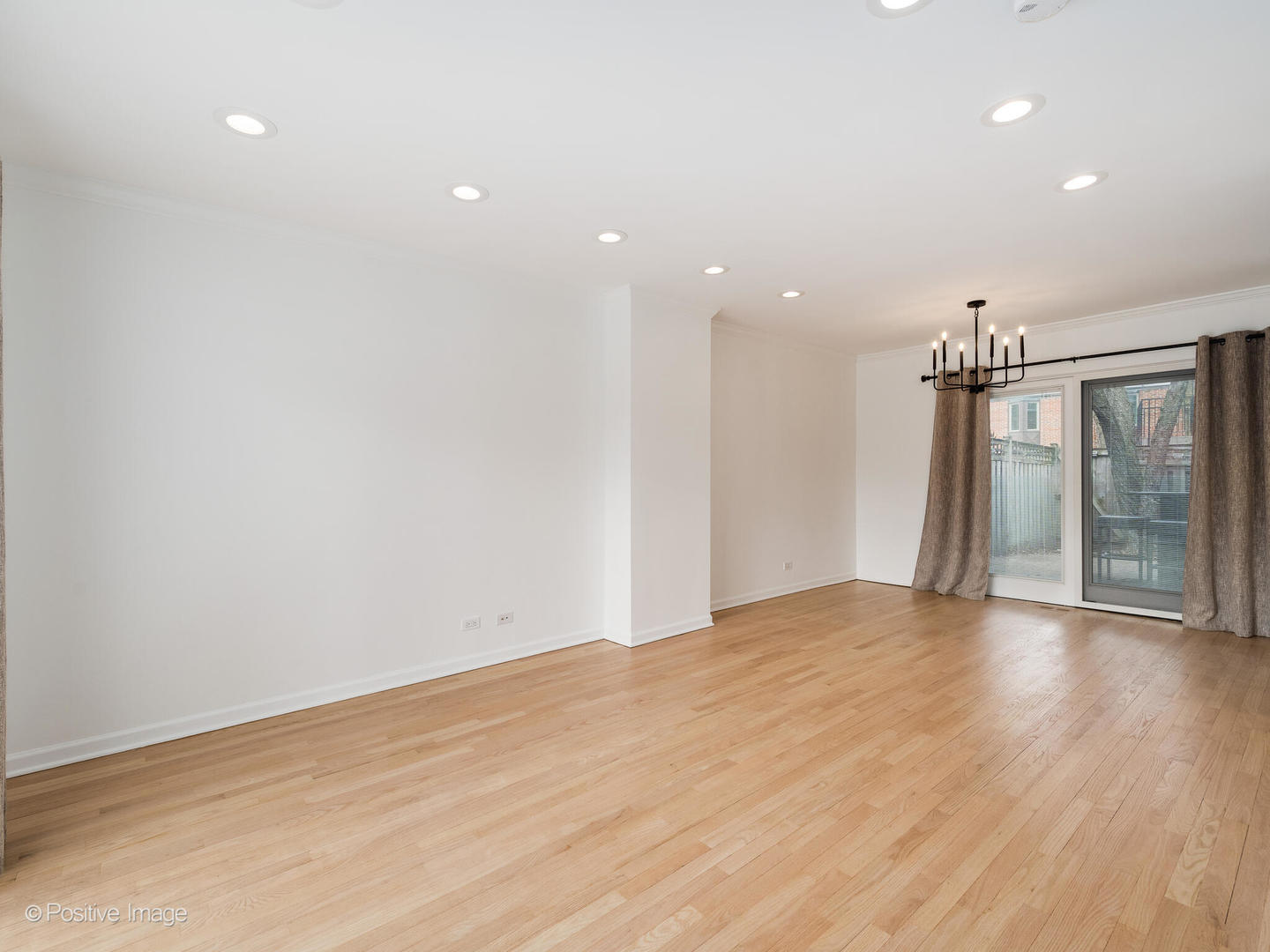 604 W Armitage Avenue