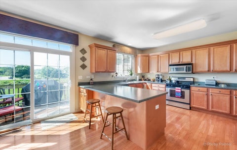 Tiny photo for 265 Birch Lane, St. Charles, IL 60175 (MLS # 12751717)