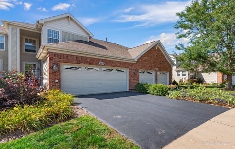 Tiny photo for 265 Birch Lane, St. Charles, IL 60175 (MLS # 12751717)