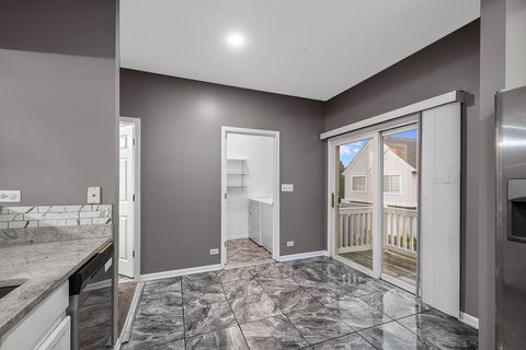 Tiny photo for 2452 Daybreak Court #2452, Elgin, IL 60123 (MLS # 12522184)