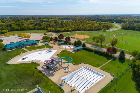 Tiny photo for 308 Fieldstone Drive, Woodstock, IL 60098 (MLS # 12610331)