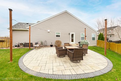 Tiny photo for 308 Fieldstone Drive, Woodstock, IL 60098 (MLS # 12610331)