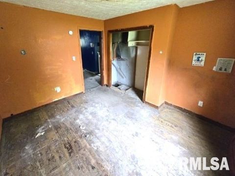 Tiny photo for 629 S 18TH Street, Mt Vernon, IL 62864 (MLS # EB458621)