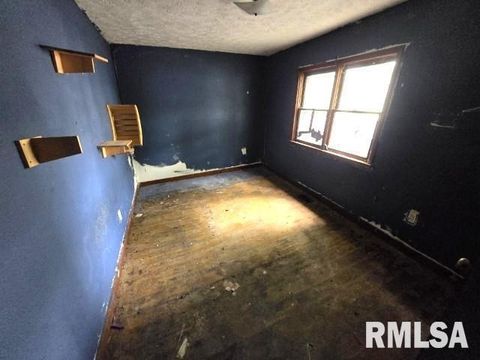 Tiny photo for 629 S 18TH Street, Mt Vernon, IL 62864 (MLS # EB458621)