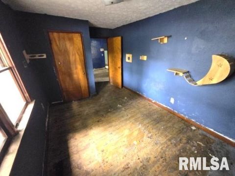 Tiny photo for 629 S 18TH Street, Mt Vernon, IL 62864 (MLS # EB458621)