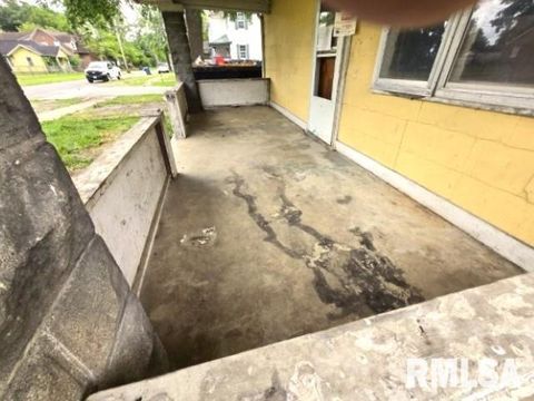 Tiny photo for 629 S 18TH Street, Mt Vernon, IL 62864 (MLS # EB458621)