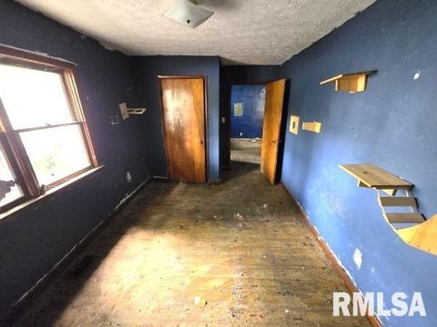 Tiny photo for 629 S 18TH Street, Mt Vernon, IL 62864 (MLS # EB458621)