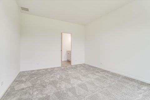 Tiny photo for Oswego, IL 60543 (MLS # 12647368)