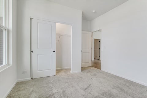Tiny photo for Oswego, IL 60543 (MLS # 12647368)