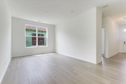 Tiny photo for Oswego, IL 60543 (MLS # 12647368)