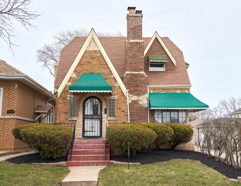 2017 N Newcastle Avenue Chicago IL 60707