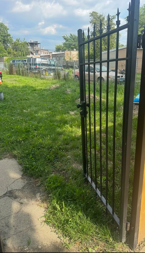 847 N Homan Avenue Chicago IL 60651