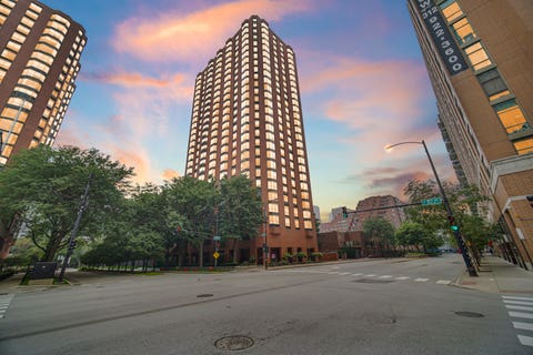 Tiny photo for 899 S Plymouth Court #1602, Chicago, IL 60605 (MLS # 12733684)