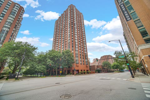 Photo of 899 S Plymouth Court #1602, Chicago, IL 60605 (MLS # 12733684)