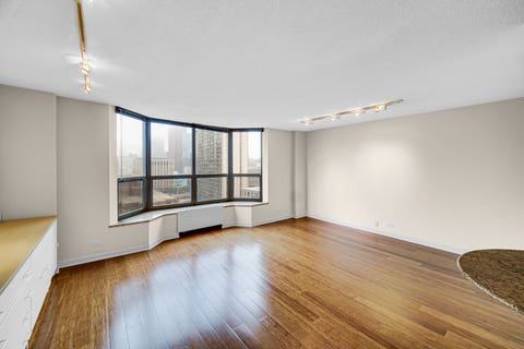 Tiny photo for 899 S Plymouth Court #1602, Chicago, IL 60605 (MLS # 12733684)