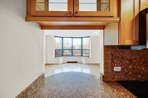 Tiny photo for 899 S Plymouth Court #1602, Chicago, IL 60605 (MLS # 12733684)