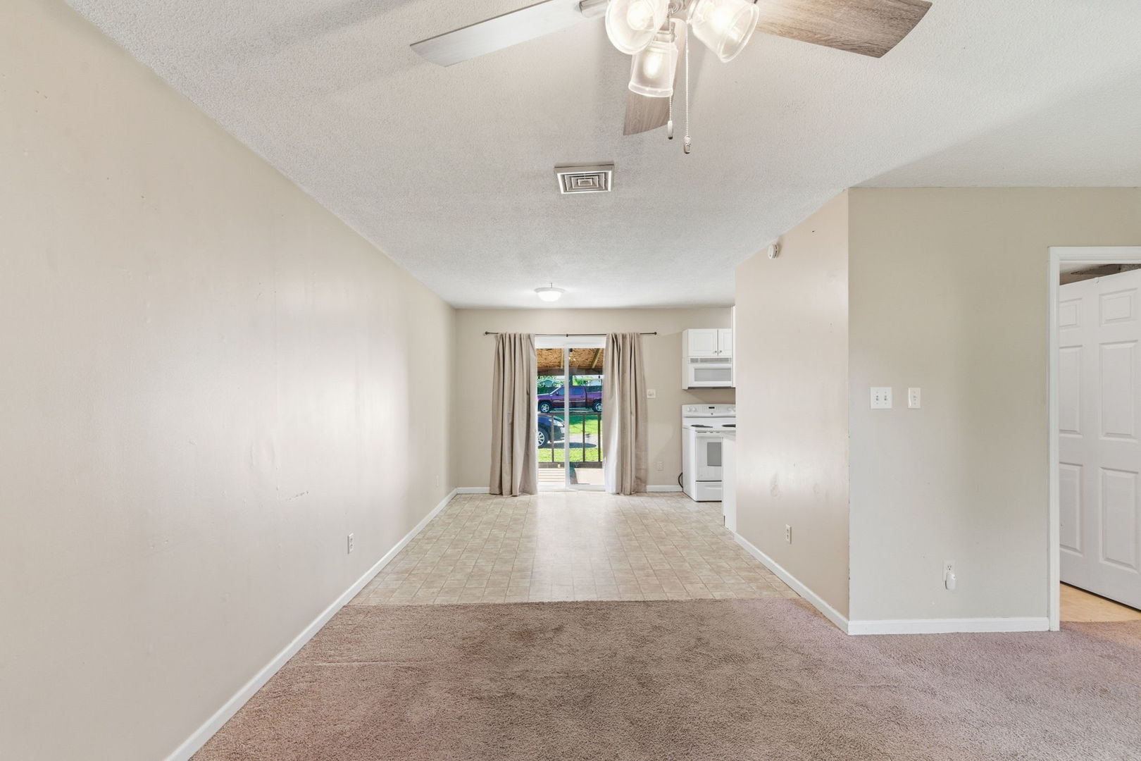 1303 W Prairie Street