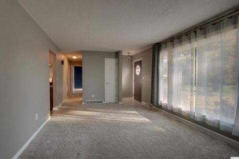 Tiny photo for 1205 Daniel Ct. Ct, Quincy, IL 62305 (MLS # 12508383)