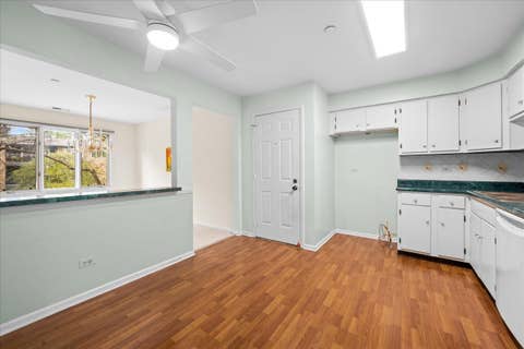 Tiny photo for 1979 Ammer Ridge Court #201, Glenview, IL 60025 (MLS # 12702456)