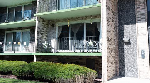 Tiny photo for 9140 S PULASKI Road #1W, Oak Lawn, IL 60453 (MLS # 12592301)