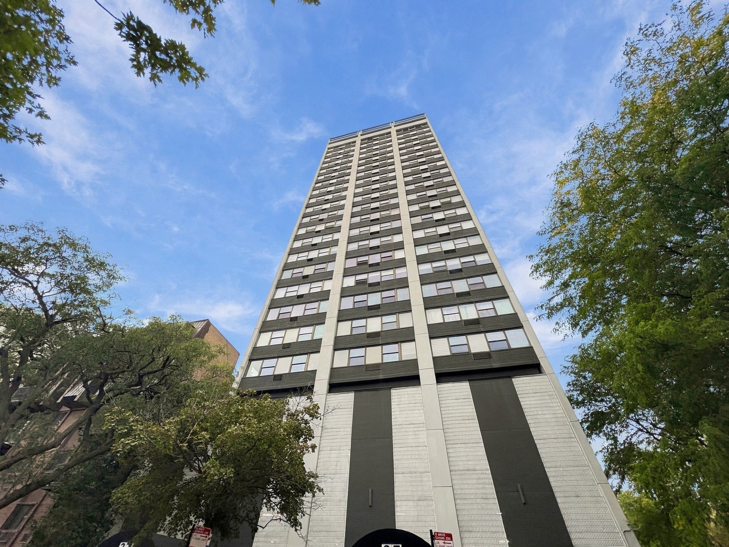 2700 N Hampden Court 8B