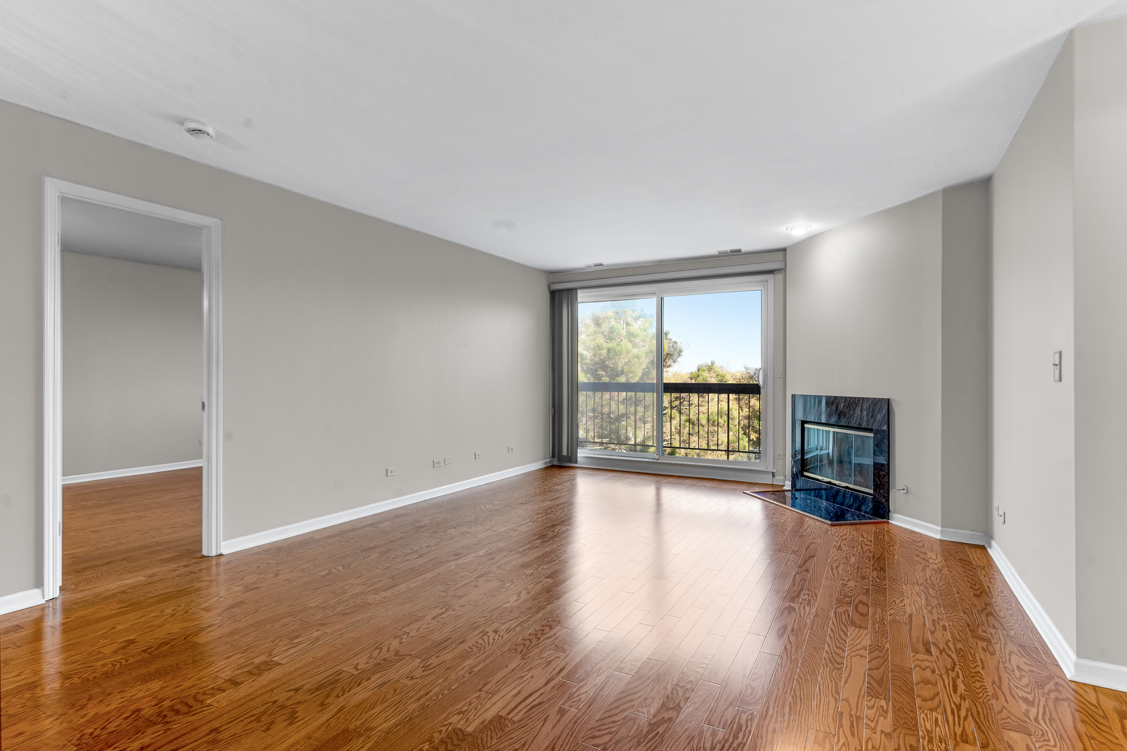 400 E Dundee Road 408