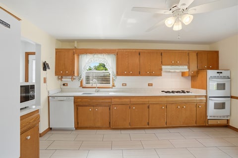 Tiny photo for 12624 S MASSASOIT Avenue, Palos Heights, IL 60463 (MLS # 12671370)