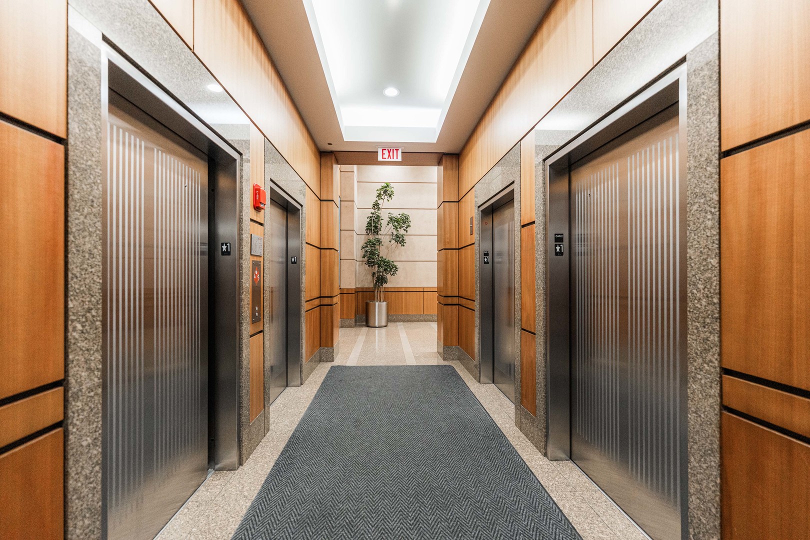 400 N La Salle Street 3009