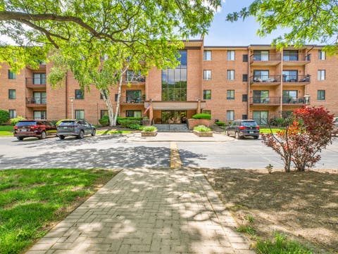 Photo of 709 79TH Street #404, Darien, IL 60561 (MLS # 12651702)