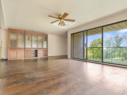 Tiny photo for 709 79TH Street #404, Darien, IL 60561 (MLS # 12651702)