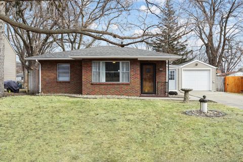 Photo of 3808 15th Street B, Moline, IL 61265 (MLS # 12583427)