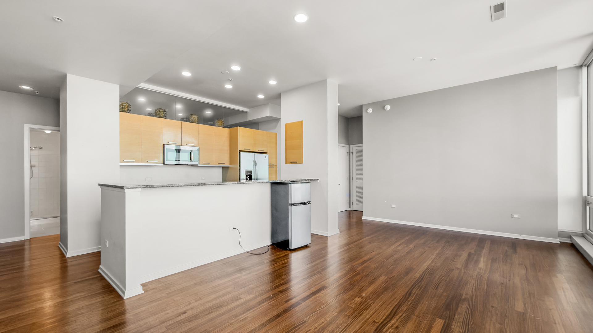 500 W Superior Street 2002