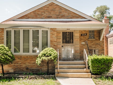 Photo of 3719 W 81st Place, Chicago, IL 60652 (MLS # 12760256)