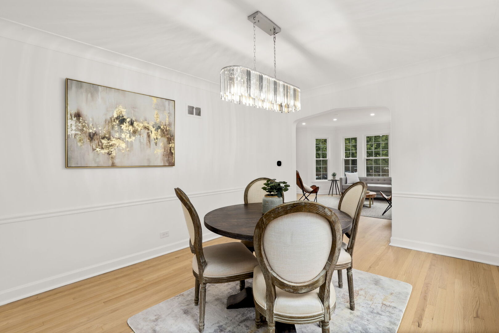 Chicago, Illinois 60646, United States, 4 Bedrooms Bedrooms, ,4 BathroomsBathrooms,Residential,Active,240438