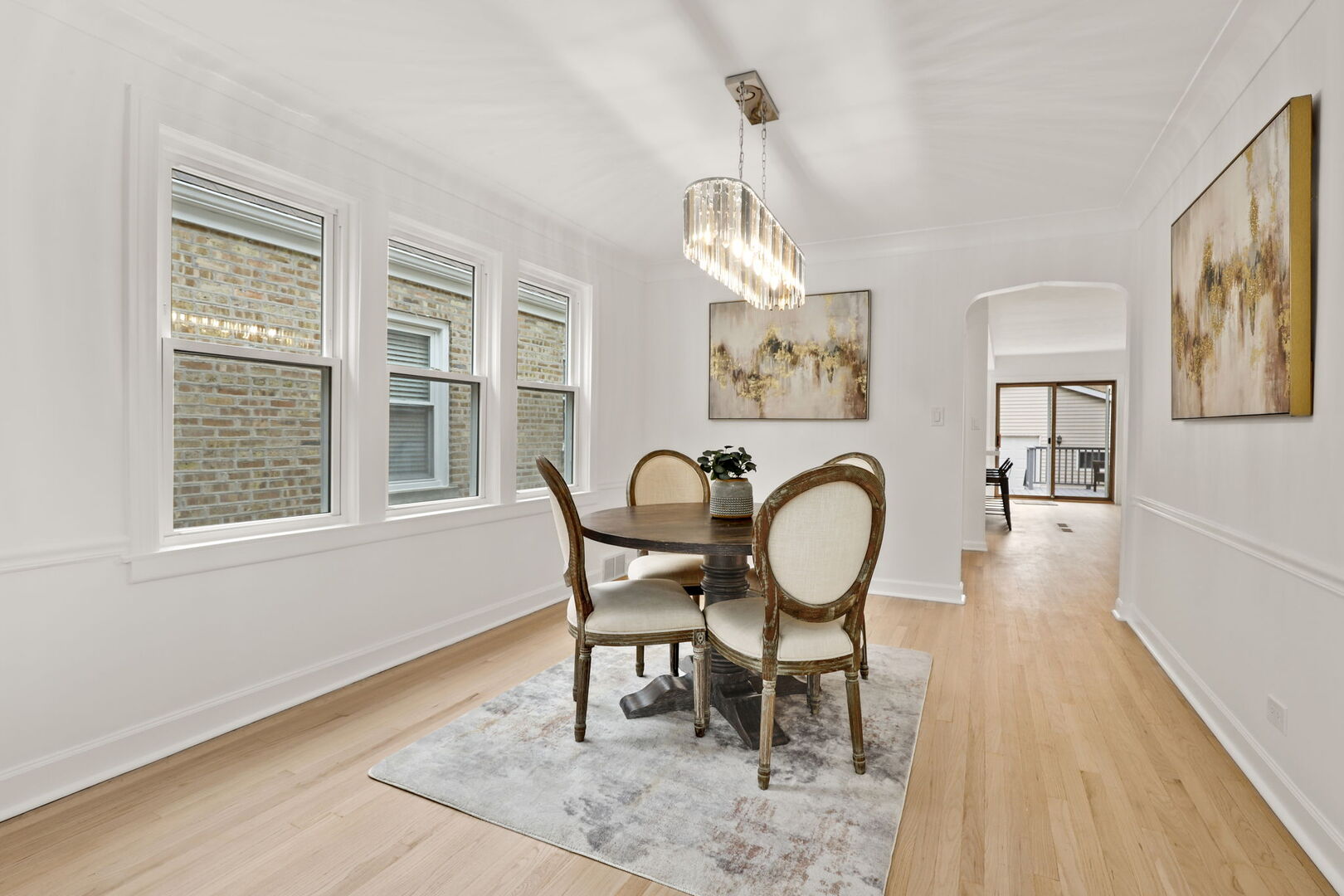 Chicago, Illinois 60646, United States, 4 Bedrooms Bedrooms, ,4 BathroomsBathrooms,Residential,Active,240438